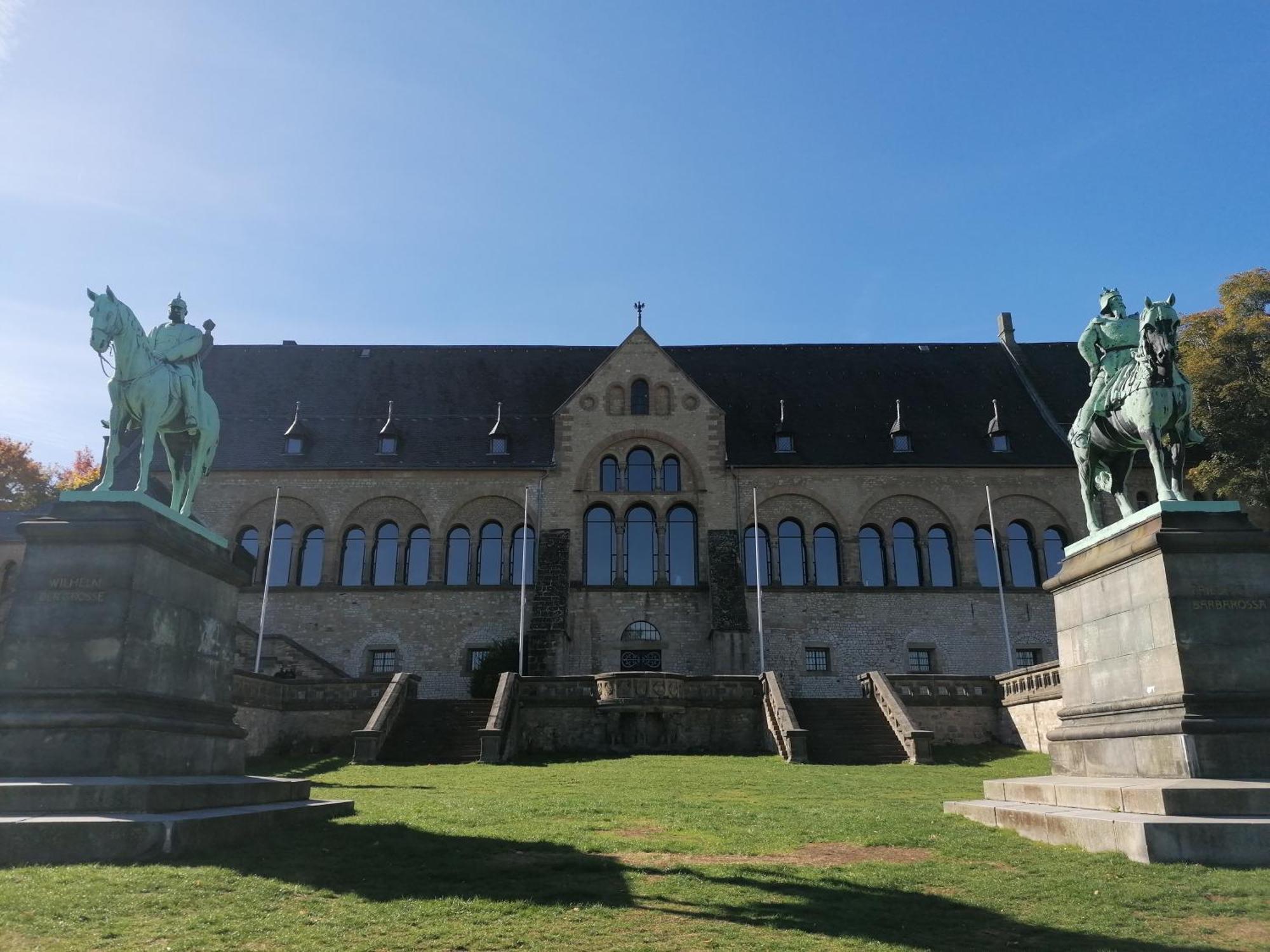 Serenade Am Zwinger Apartment